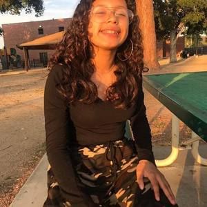 Meet your Posher, Vanessa